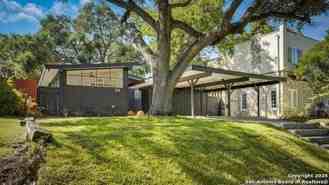318 W Rosewood Ave - Photo 1 of 1