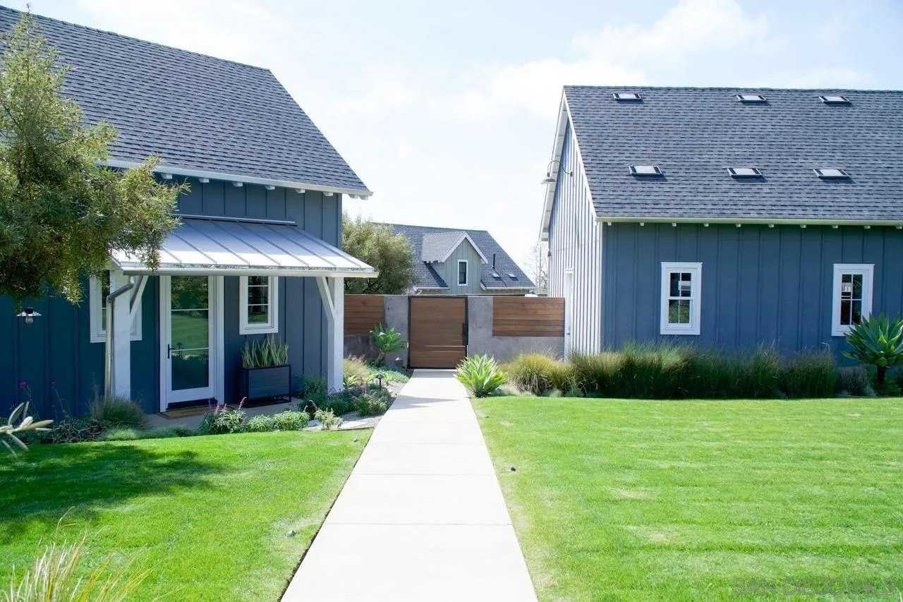 1245 Canton Ct - Photo 2 of 31