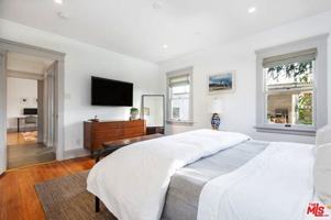 featured image of 5850 Foothill Drive