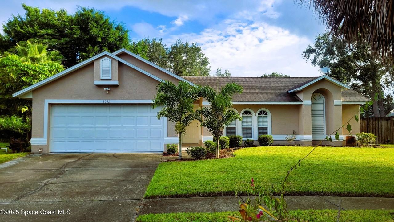 2342 Appalachian Dr - Photo 2 of 32