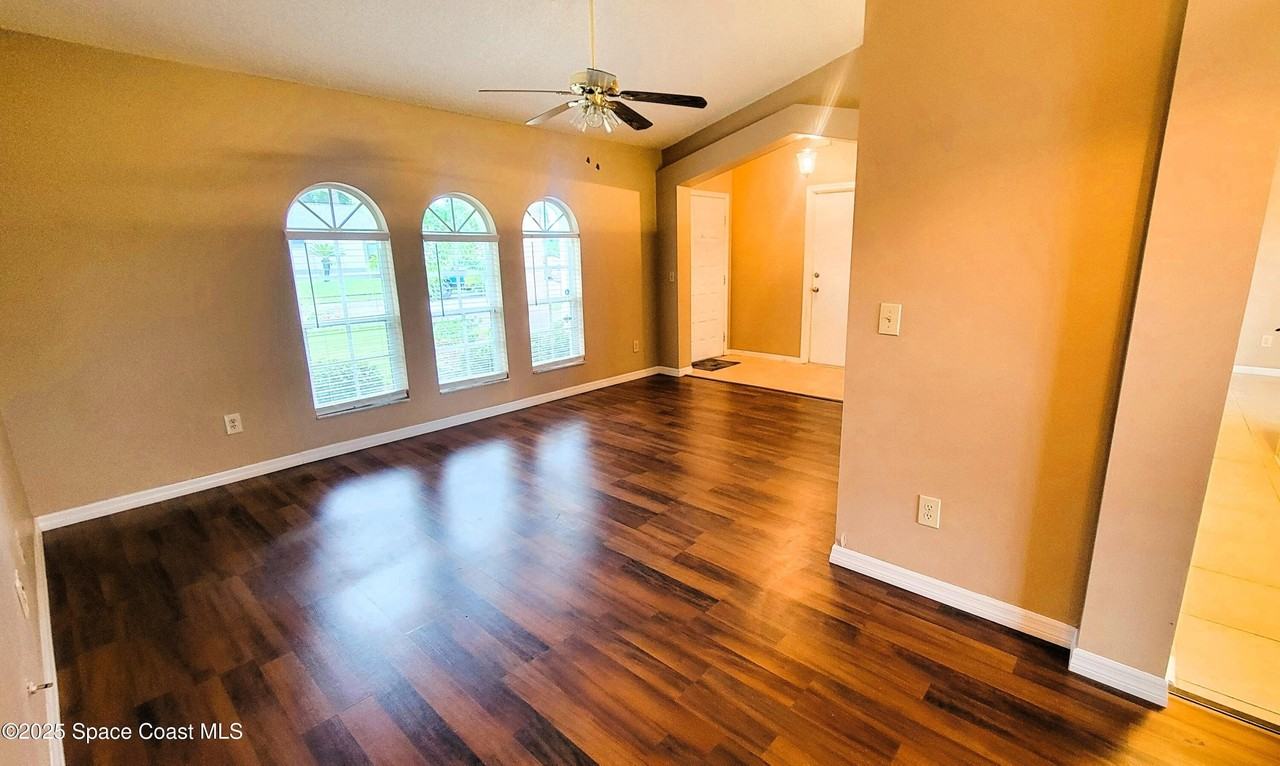 2342 Appalachian Dr - Photo 6 of 32