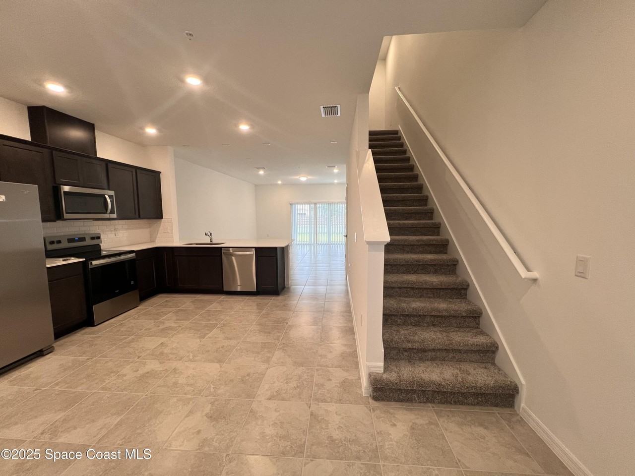 5129 Inspire Ln - Photo 3 of 22