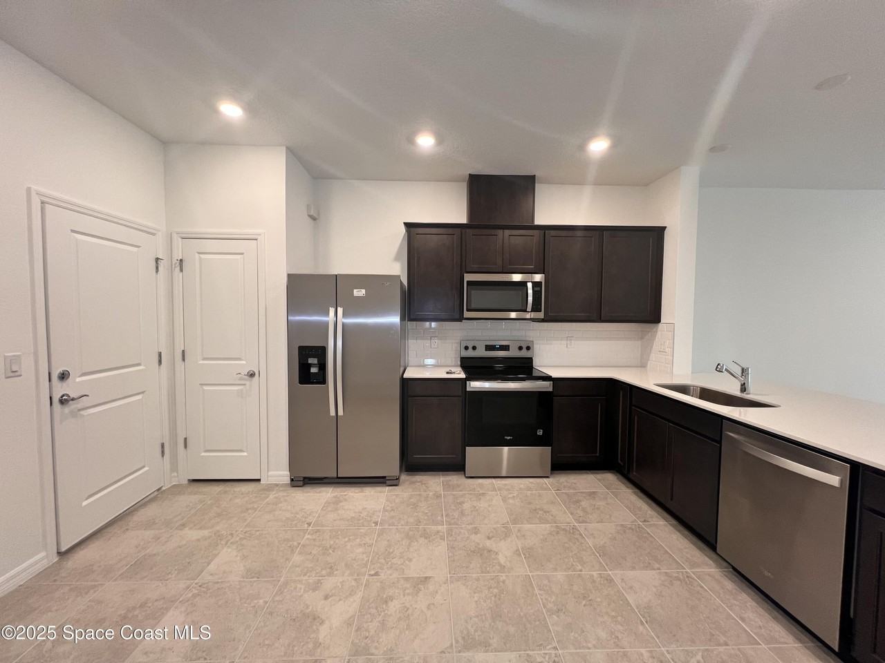 5129 Inspire Ln - Photo 4 of 22