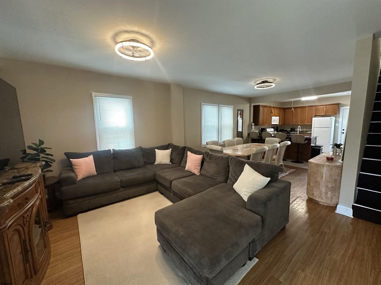 14 S Washington Ave - Photo 3 of 18