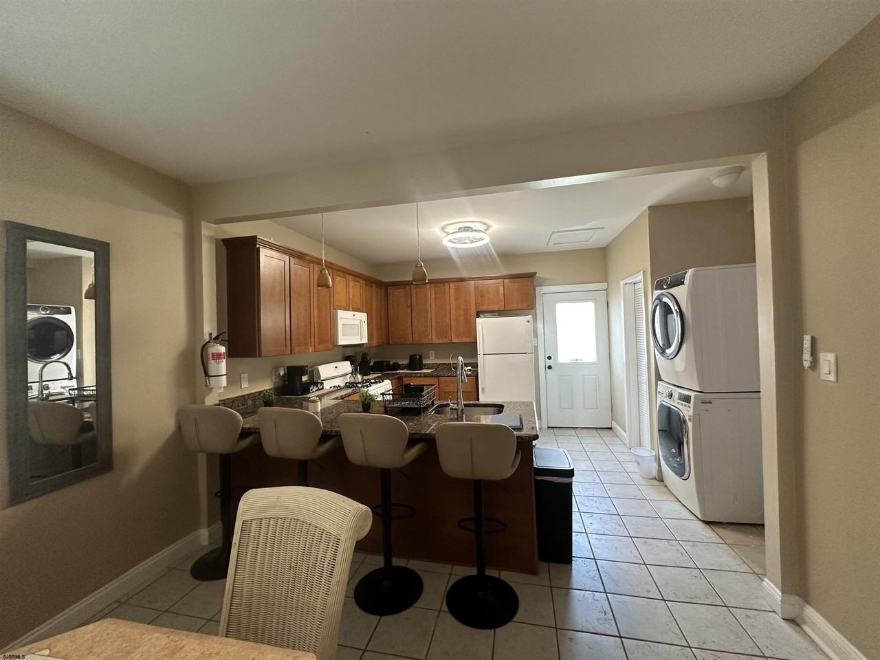 14 S Washington Ave - Photo 6 of 18