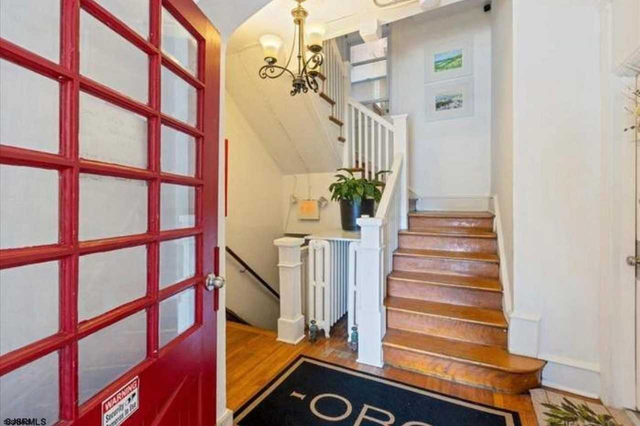 5003 Atlantic Ave - Photo 2 of 17