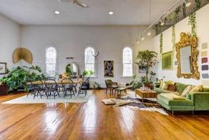 featured image of 4 Pallas St #2