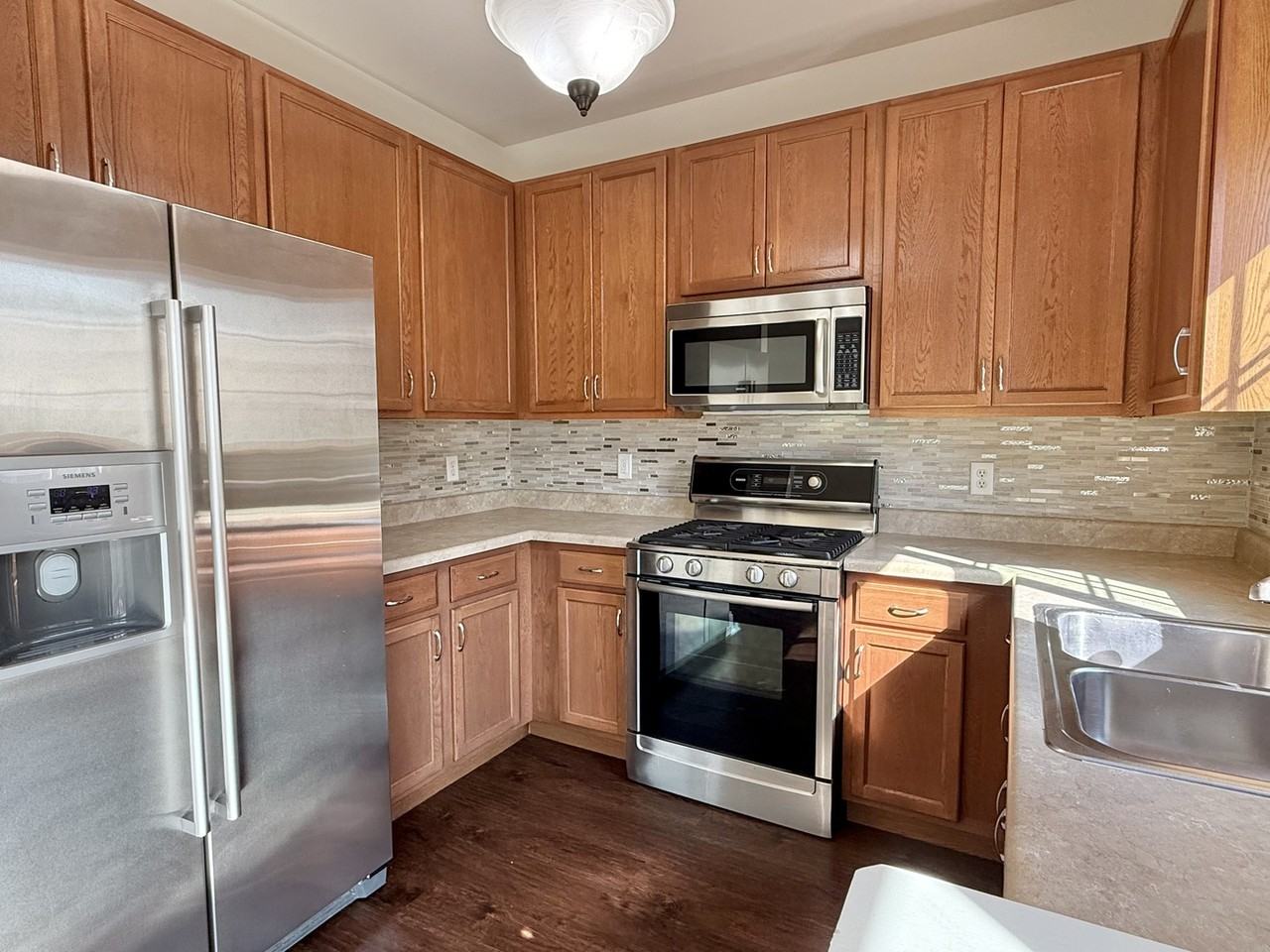 1392 Carolyn Ct - Photo 5 of 23