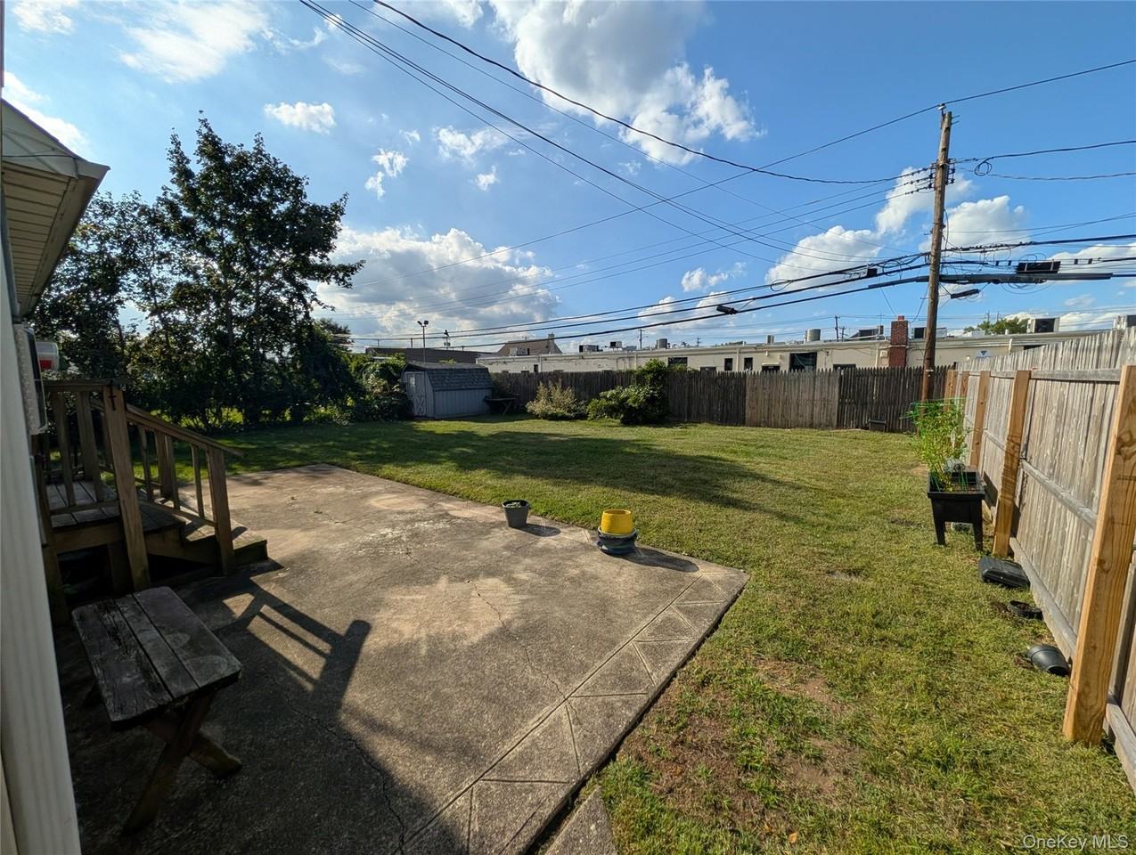 23 Colonial Dr - Photo 2 of 15