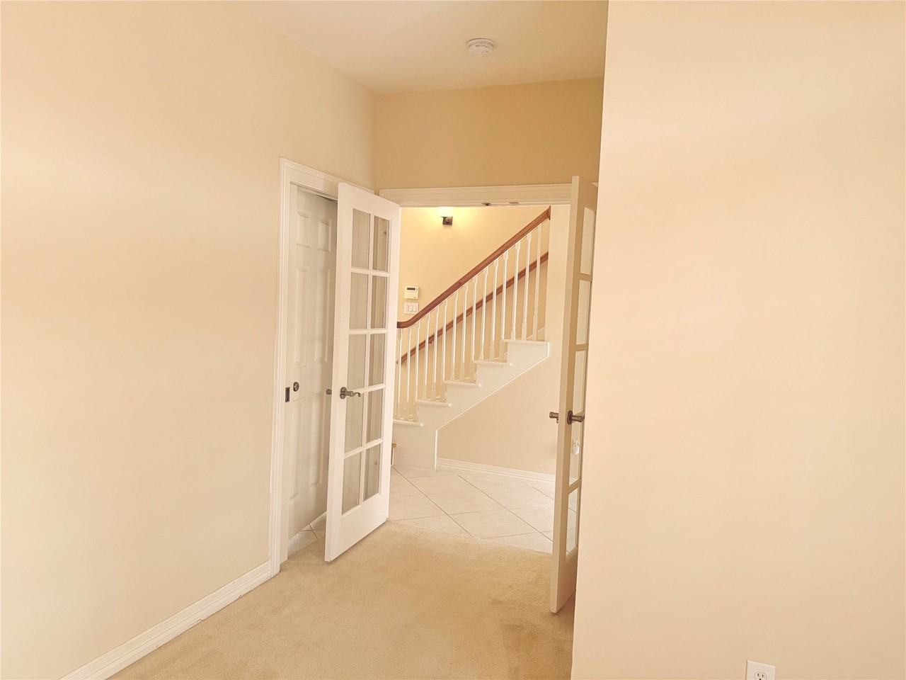 2246 Bancroft St - Photo 4 of 27