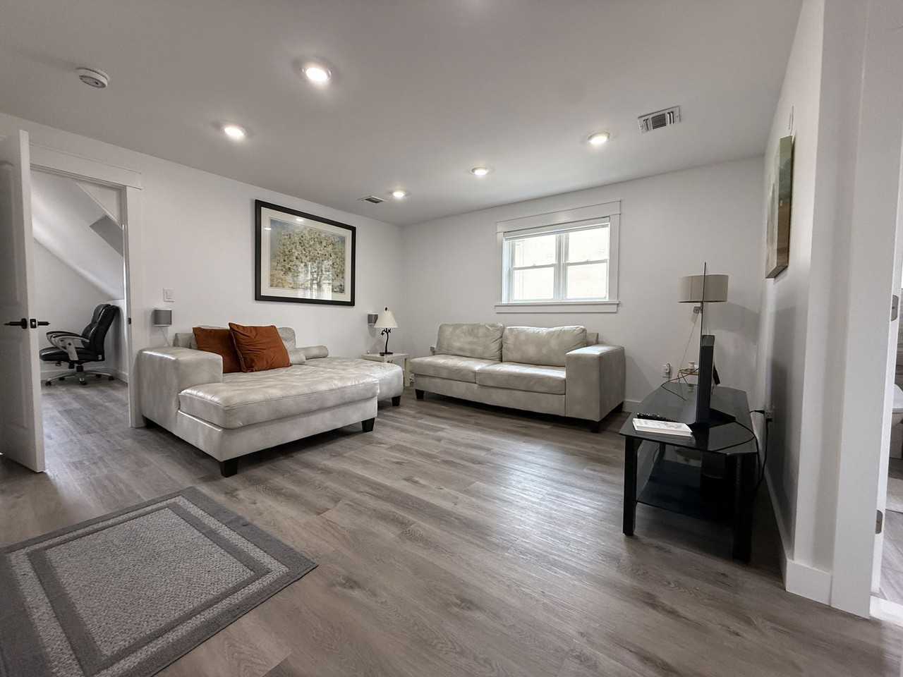 266 13th St #2 - Photo 4 of 8