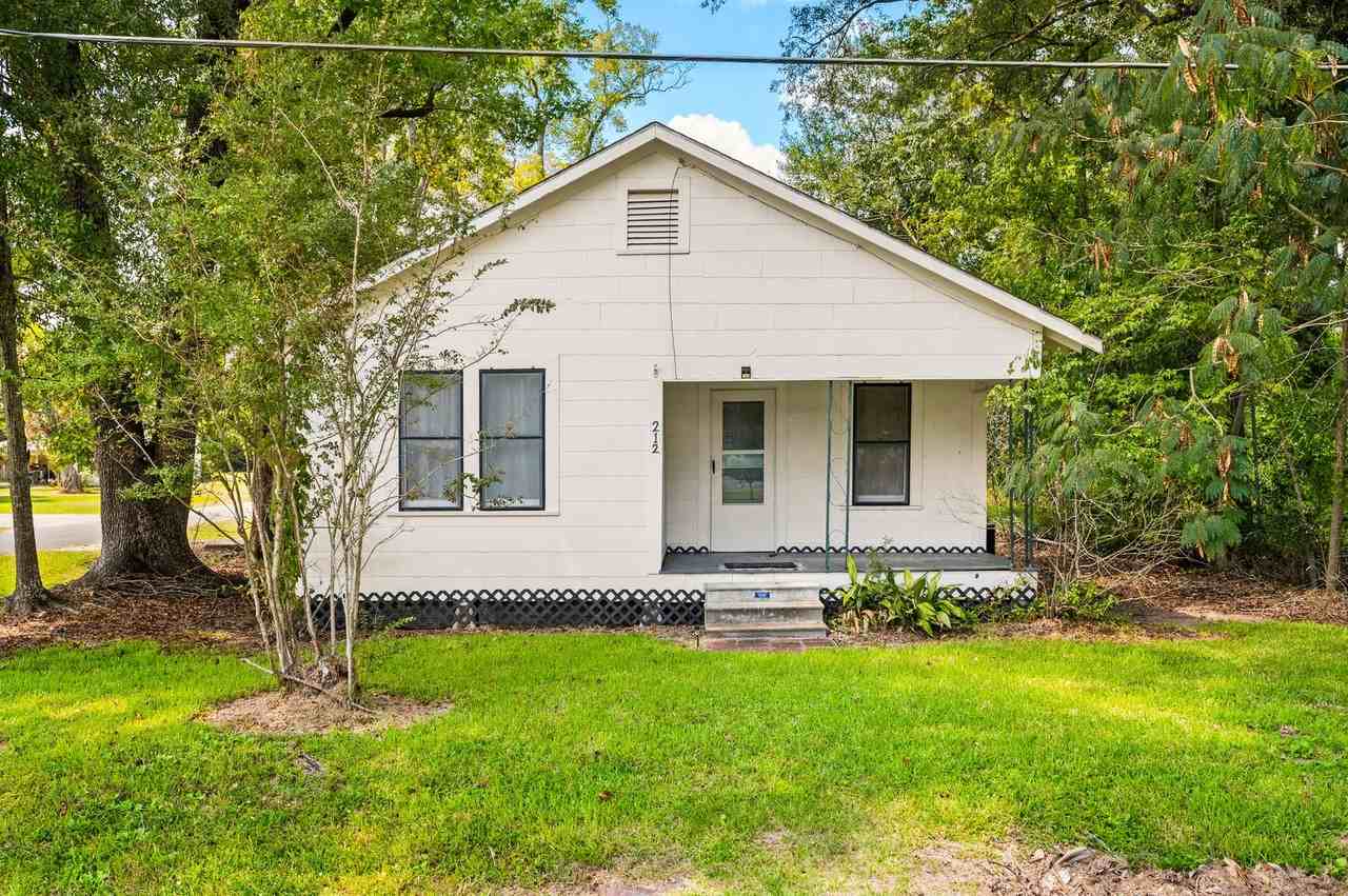 212 Shannon Street - Photo 2 of 20