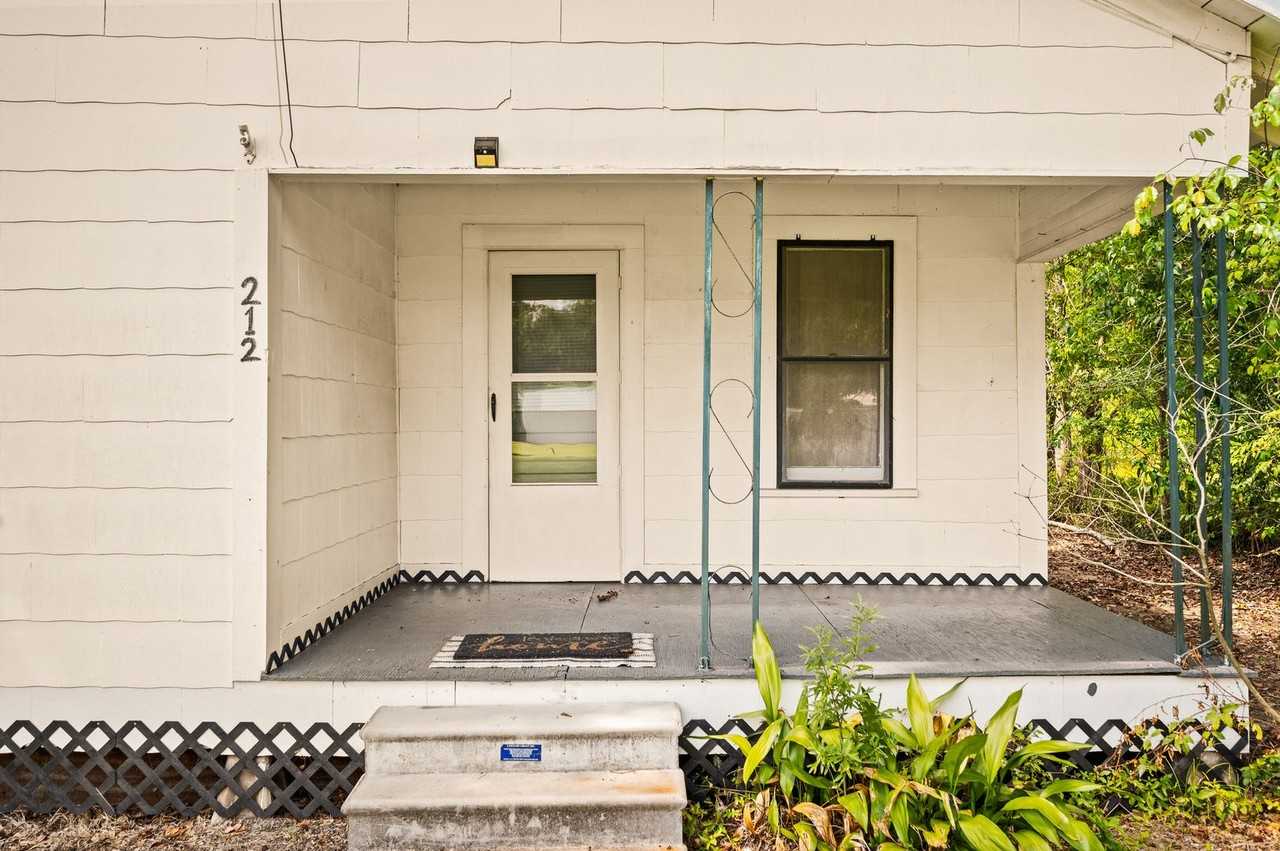 212 Shannon Street - Photo 3 of 20