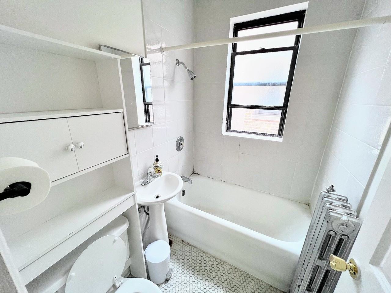 837 North Sheridan Street #518 - Photo 5 of 6