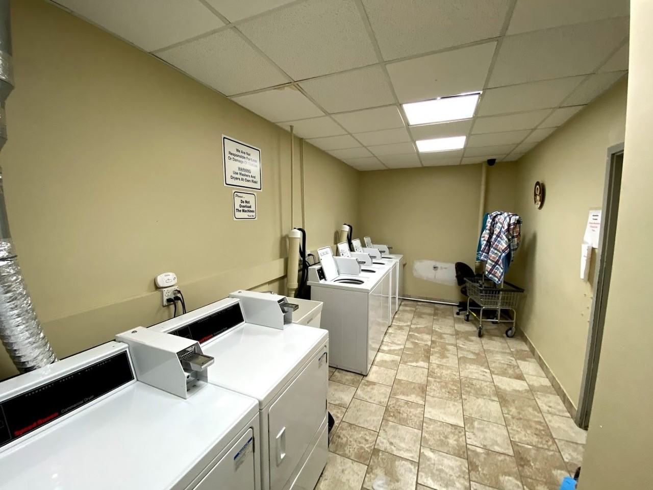 837 North Sheridan Street #518 - Photo 6 of 6