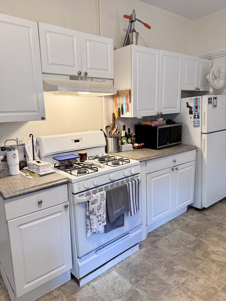 122 Gore St #2 - Photo 4 of 15