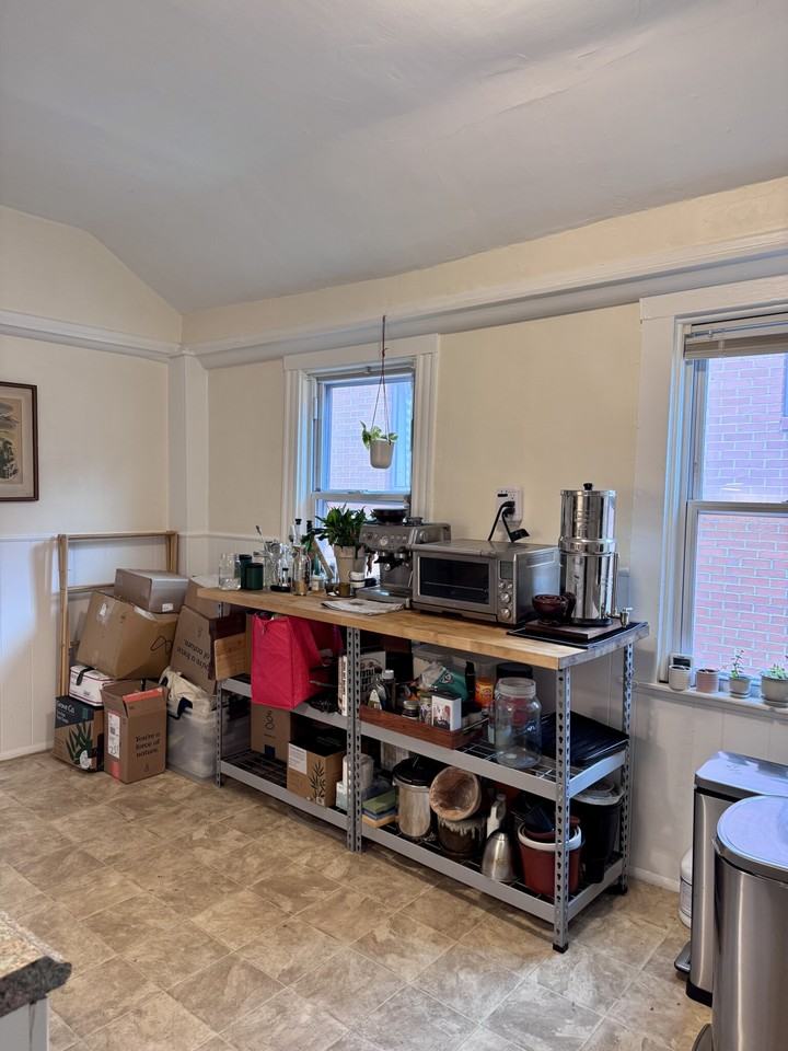 122 Gore St #2 - Photo 7 of 15