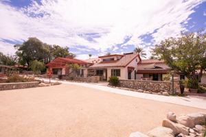 featured image of 3643 N Mills Ave