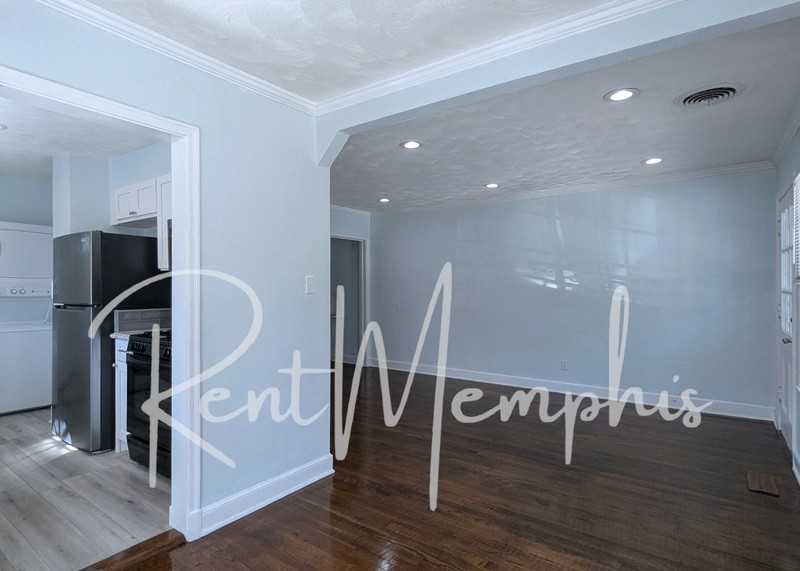 625 E Parkway S - Photo 5 of 15