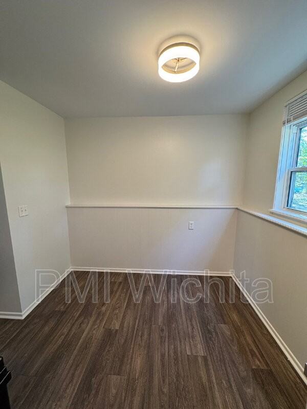 721 North Dougherty Street - Photo 3 of 10