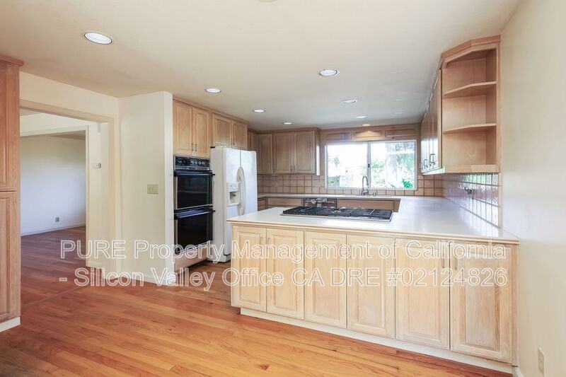 20190 Winn Rd - Photo 3 of 17