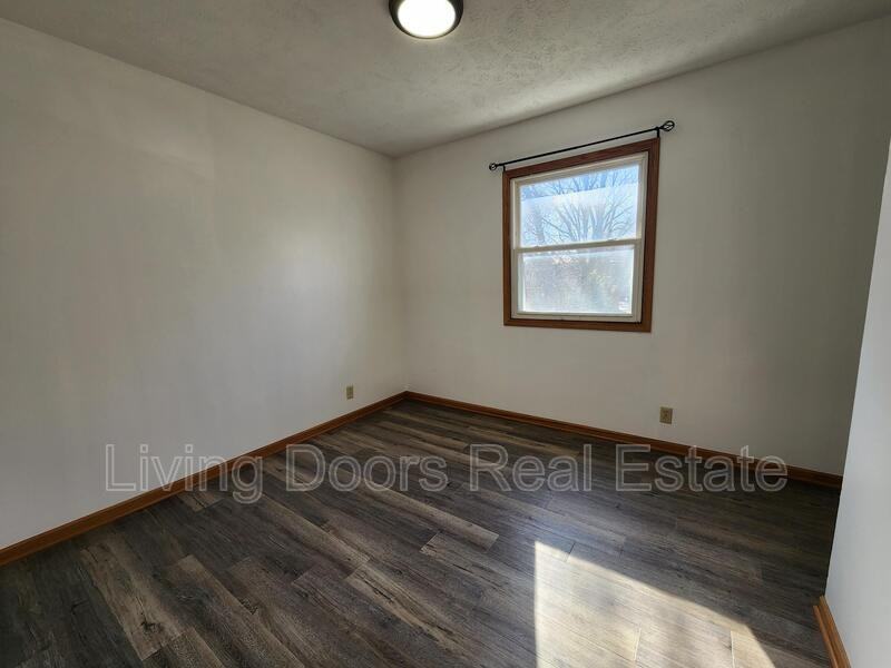 1501 David Dr - Photo 3 of 19