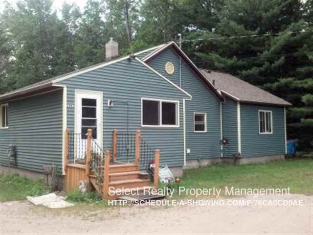 2443 Norwood St - Photo 2 of 12