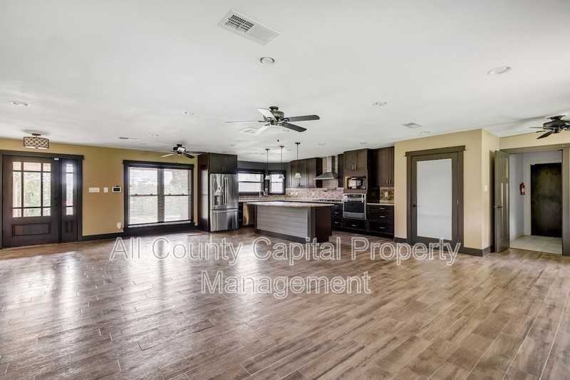 112 West Mimosa Circle #112 - Photo 5 of 33