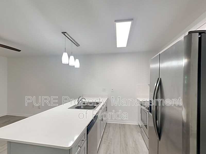 318 Neterrace #202 - Photo 7 of 16