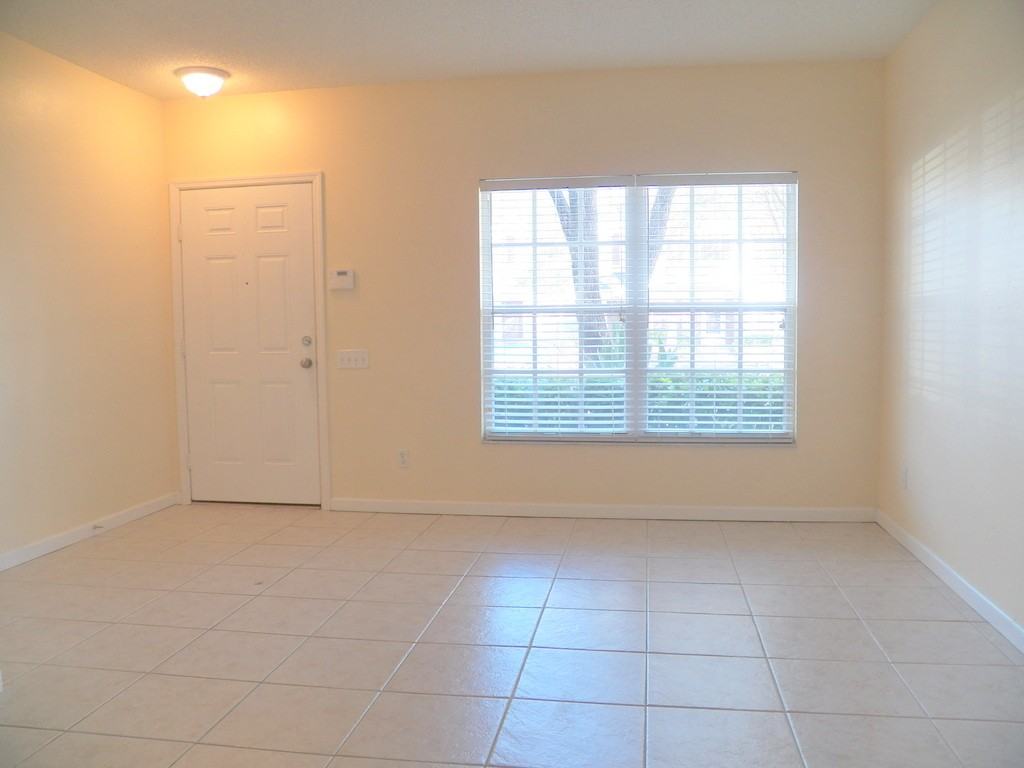 357 Countryside Key Blvd - Photo 3 of 14