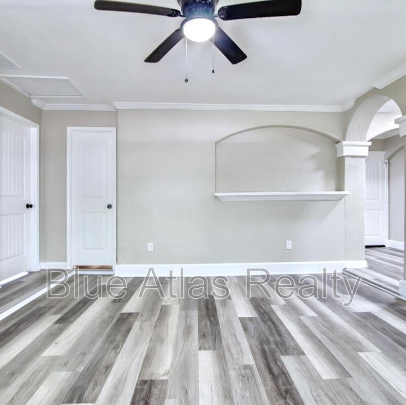 7838 Maxwell Ave - Photo 3 of 28