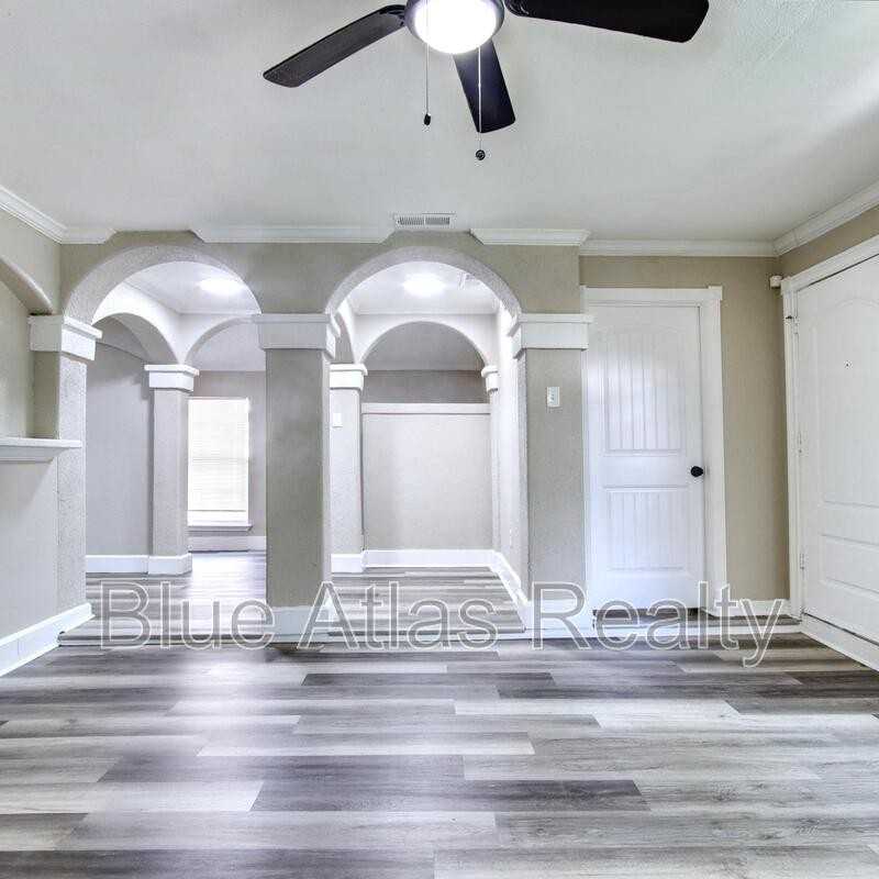 7838 Maxwell Ave - Photo 2 of 28