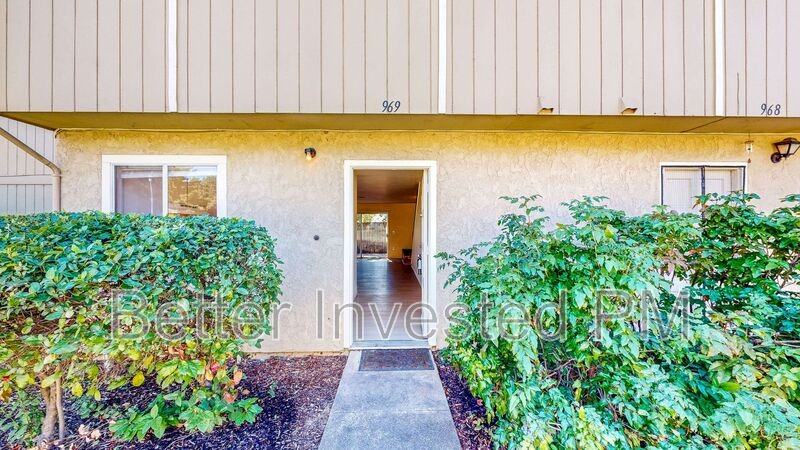 969 Marlene St - Photo 2 of 35