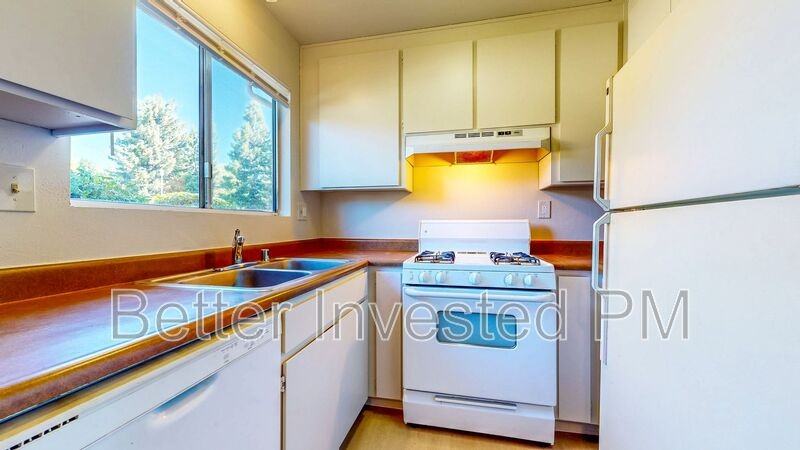 969 Marlene St - Photo 4 of 35