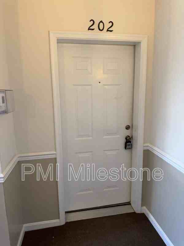 1974 Scotts Crossing Way #202 - Photo 3 of 20