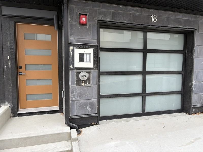 1980 Upper Sundance Dr #18