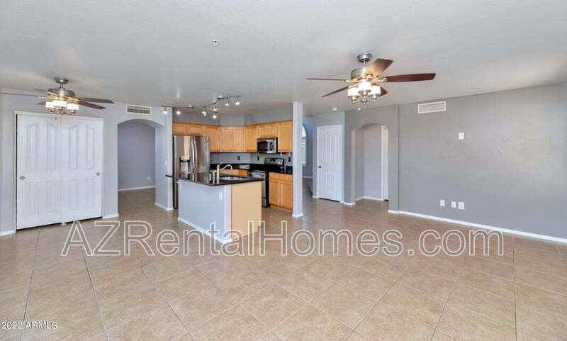 8782 E Pinchot Ave - Photo 6 of 25