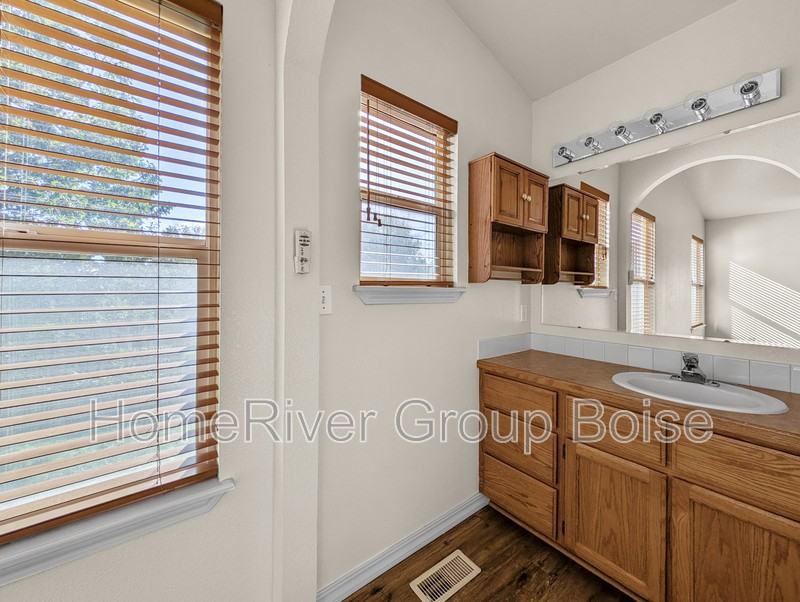 14419 W Kettle Creek Dr - Photo 2 of 17