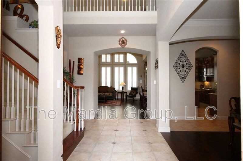 9128 Oleander Way - Photo 2 of 21