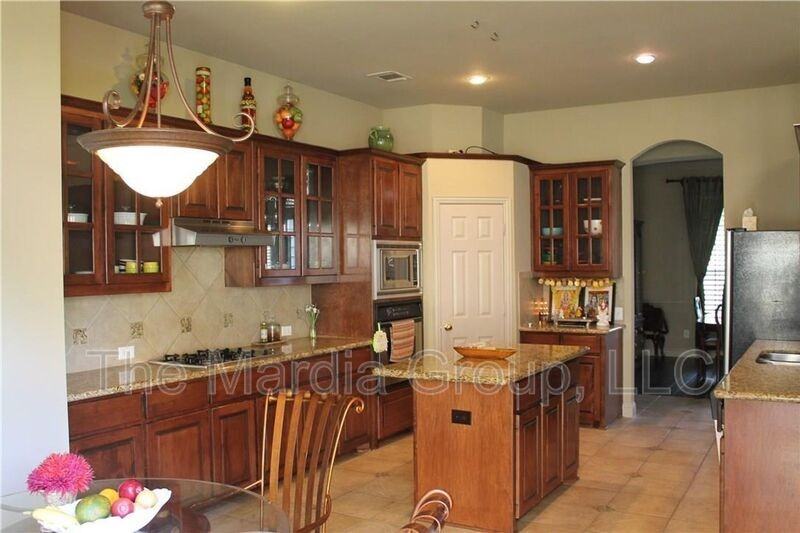 9128 Oleander Way - Photo 7 of 21