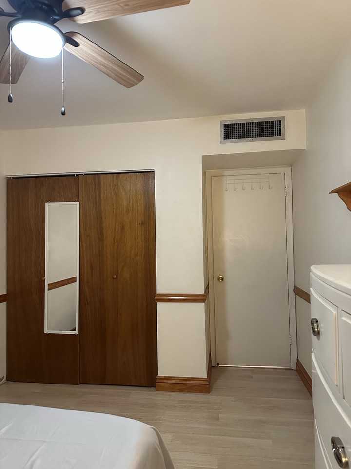 20341 Ne 30th Ave - Photo 2 of 7