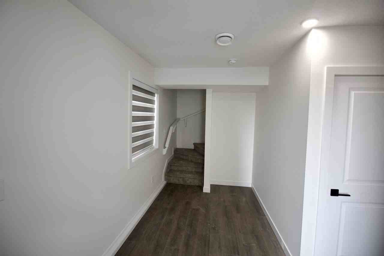 212 Awentia Dr - Photo 7 of 40