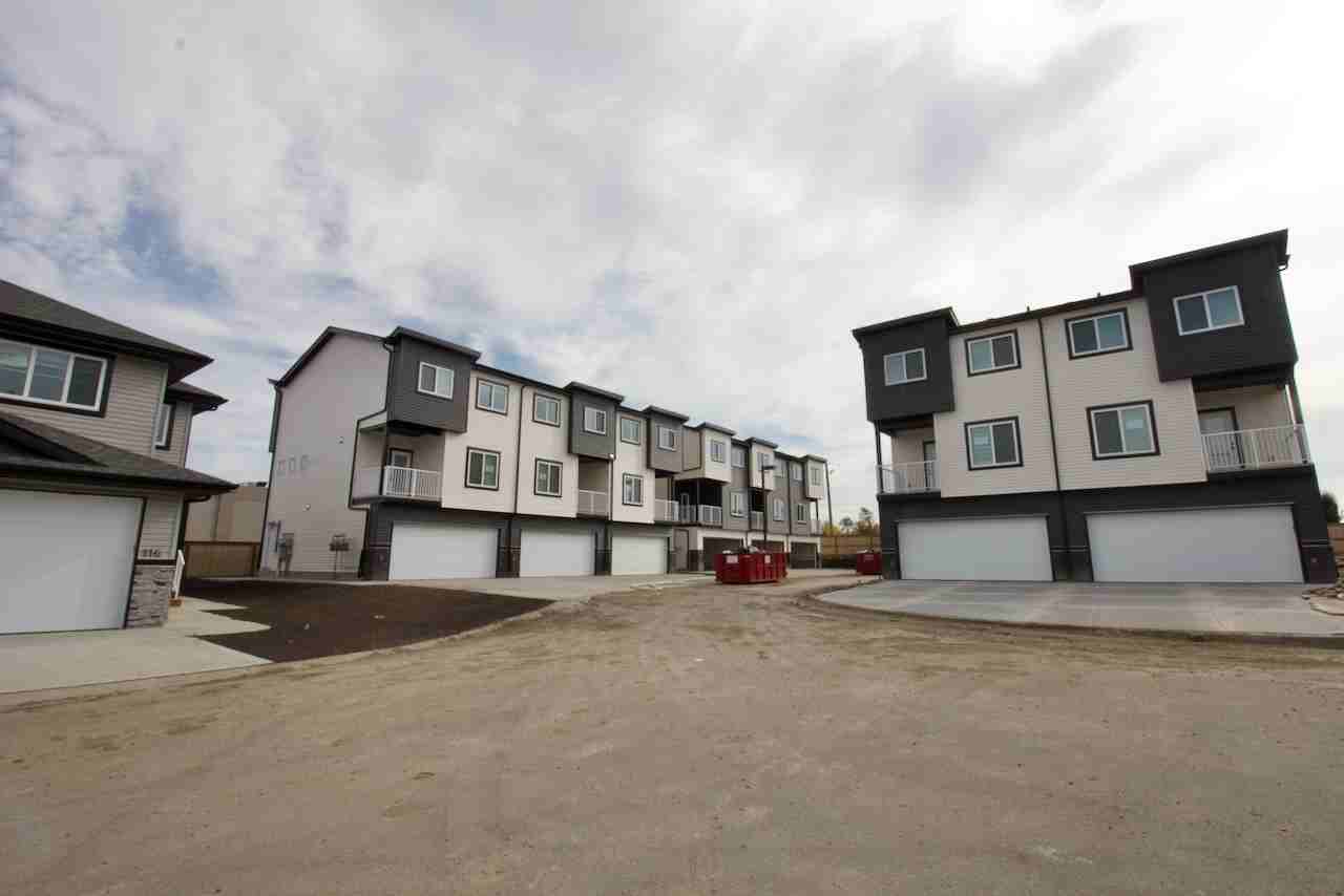 214 Awentia Dr - Photo 3 of 40