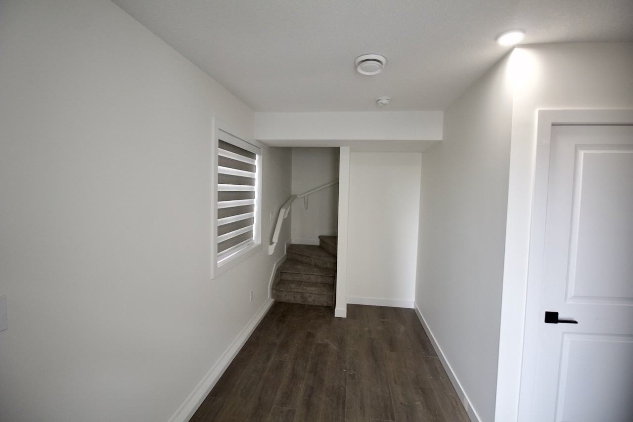 214 Awentia Dr - Photo 5 of 40