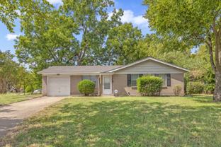 800 Nl Robinson Dr - Photo 1 of 1
