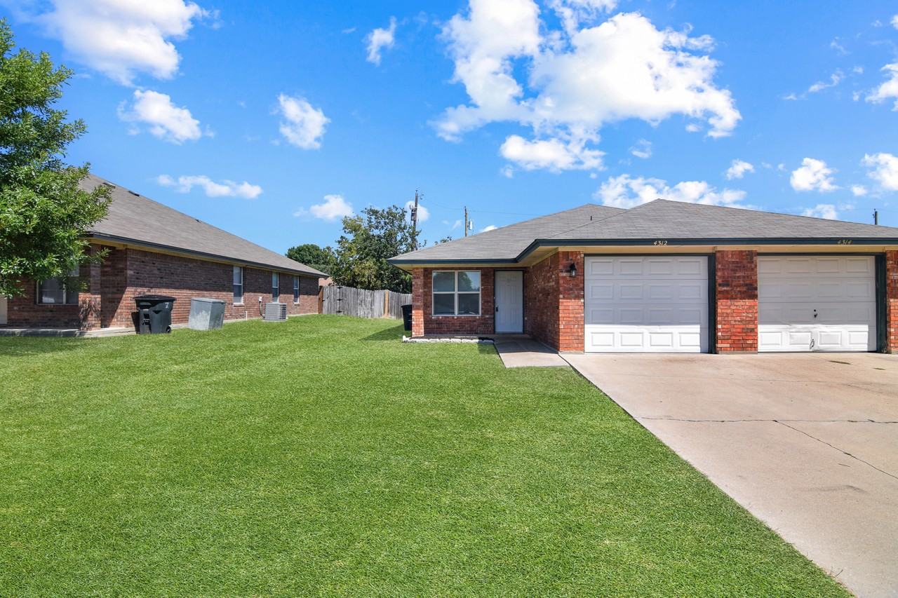 4312 Acorn Creek Trail - Photo 2 of 17