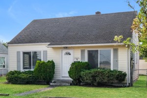 featured image of 3211 S 72nd St