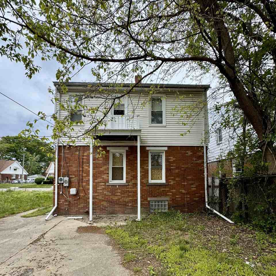 16728-16730 Woodingham Dr - Photo 3 of 15