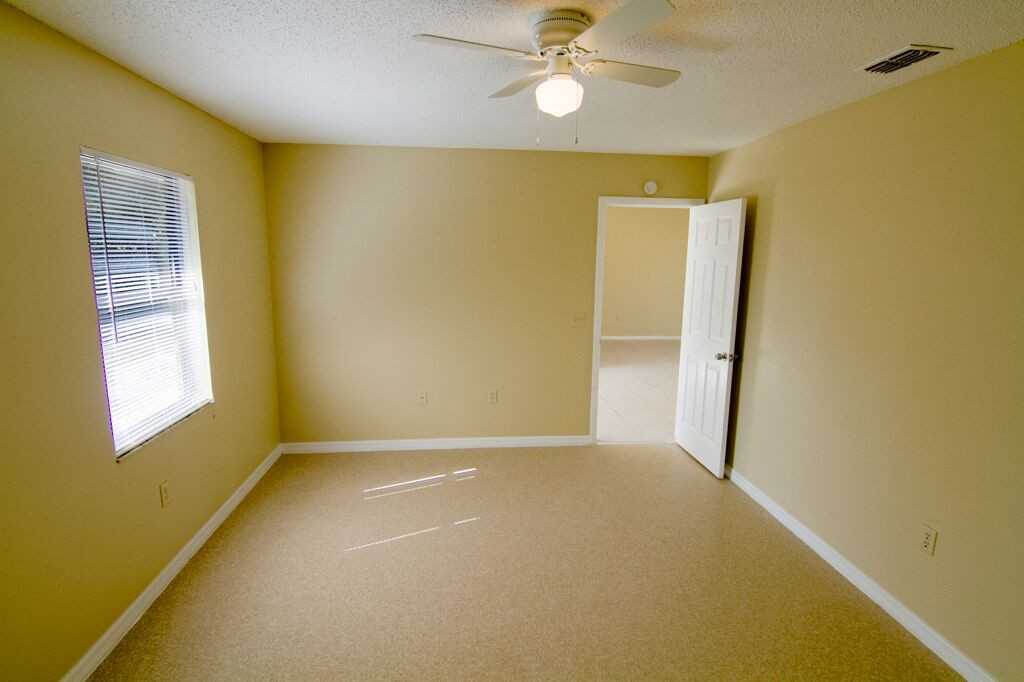 3224 Chamberlain St - Photo 3 of 4