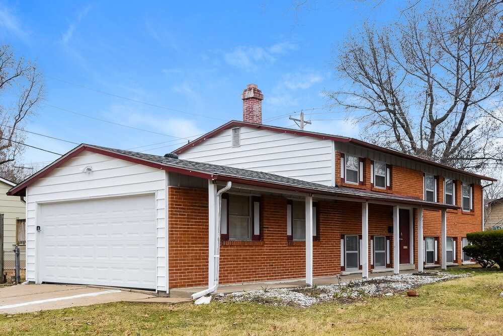 2315 E Humes Ln - Photo 4 of 17